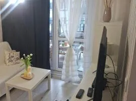 Apartament przy Pileckiego z dużym balkonem