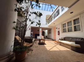 Hotel Dulce Luna, ξενοδοχείο σε San Cristóbal de Las Casas