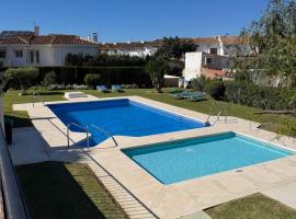 Acogedor Apartamento con Terraza, Hotel in Mijas