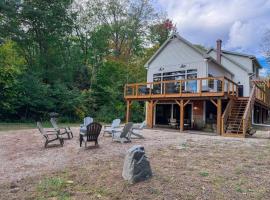 Long Lake - slice of heaven, hotelli kohteessa Bridgton
