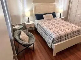 Spanish Style House - Free Parking