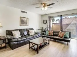 WFH-Friendly Las Vegas Condo: 2 Mi to Strip!