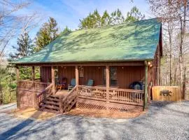 Peaceful Ellijay Cabin: Pool Access & Resort Perks