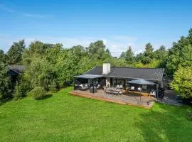 Awesome Home In Gilleleje With Wifi