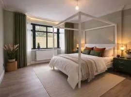 Stunning! 4-Bedroom Home! Great BEACH Location!