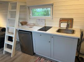 Rödlix Vandrarhem & Camping、Tvååkerのホテル