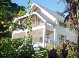 La Batie selfcatering Apartment, holiday rental in Beau Vallon