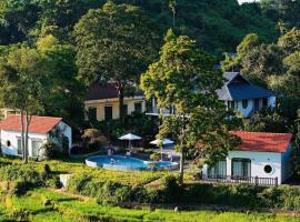 Trám House, Hotel in Cao Phong