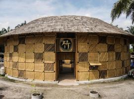 Tadom Hill Resorts – hotel w mieście Kampong Labohan Dagang