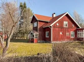 3 Bedroom Awesome Home In Årjäng