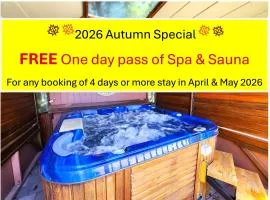 King Guest Room 2 with Full Kitchen & Free Parking