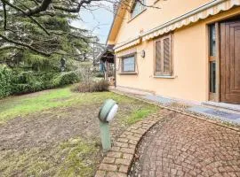Gorgeous Apartment In Merone With Swimming Pool