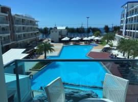 Grand Blue Fantastic Pool / Sea View 1 BR unit, hotel in Mae Pim