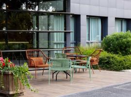 ibis Styles Lille Aéroport, hotel u gradu 'Lesquin'