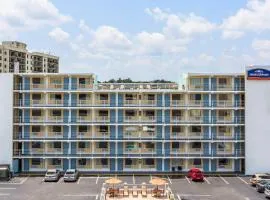 Howard Johnson by Wyndham Virginia Beach At The Beach