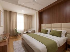 Oyster Pearl Hotels & Banquets- Sector 39 Gurgaon Near Medanta Medicity, hotel v destinaci Gurgáon