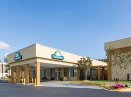 Days Inn by Wyndham Madison, hótel í Madison