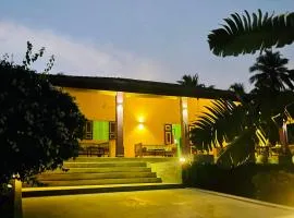 Villa Sandira