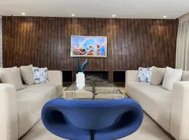 Villa 4-Bedroom with Private Pool & Rooftop Sea View in Tamaris