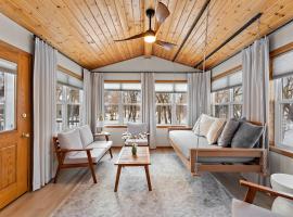 Sports Fields & TPC Golf - Hot Tub, Sauna, Arcade, Hotel in Blaine