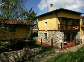 El Trebano, country house in Cardes