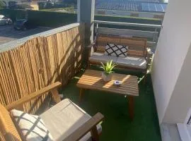 Appartement rénové avec balcon et parking proche Saint-Émilion