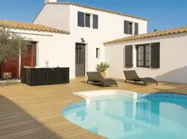 Amazing Home In La Guérinière