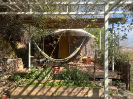 Meek Yurt, khách sạn ở Yodefat