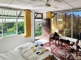 Ananda Rest-Ella
