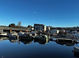 02 The Inchmoan Suite Loch Lomond، فندق في بالوتش