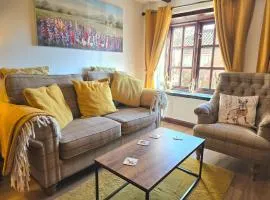 Jasmine Cottage, Buxton Norfolk, Sleeps 4