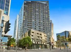 Cozy and Comfortable 2BR Apartment with master Ensuite and bathrooms