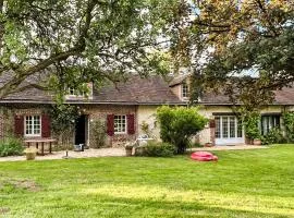 Cozy Home In Beauchene With Wifi