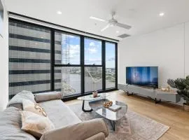 CBD Luxury River View 1Bed Apt The One