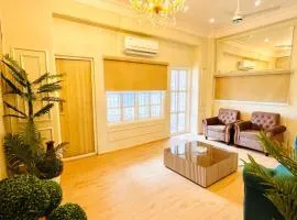 Ballygunge 2BHK 2000sqft flat main road