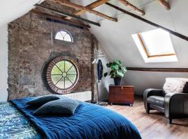 Bed and Breakfast Lovenem - ruime studio met zwembad en sauna op de Veluwe, готель у місті Leuvenheim