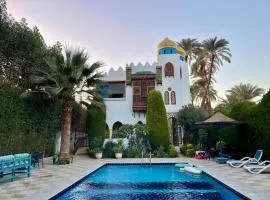 Villa Barba Luxor