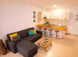Apartment on the front line from the ocean