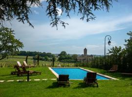Aux ducs de Sienne, hotell i Montagne