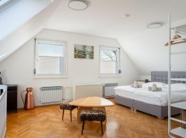 Jacuzzi, BBQ & EV plug - 5BR Villa Villi with Garden, hotel di Limbuš