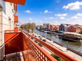 NP City Center Apartment with River View