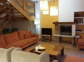 Casas rurales La Alcubilla、Astudilloのホテル