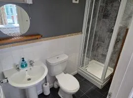 Tudors eSuites Redlands