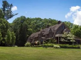 Inn at Lake Joseph