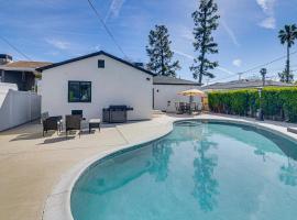 Studio Tours & Universal Fun! Burbank Family Home, hotel in Burbank
