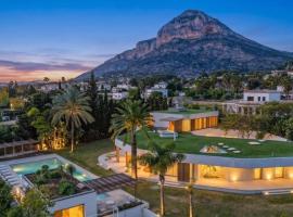 Jávea में, होटल Casa Torus Luxury Design Villa with Private SPA & Cinema