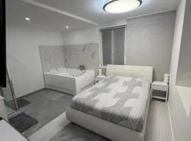 Studio cosy avec jacuzzi