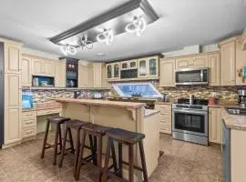 Spacious 5BR 45BA Coastal Home w Patio Fire Pit