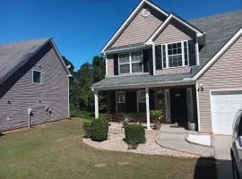 Private 4-Bedroom Home for Your Next Adventures