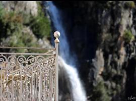 La Casa Rosa, hotel i Pigna